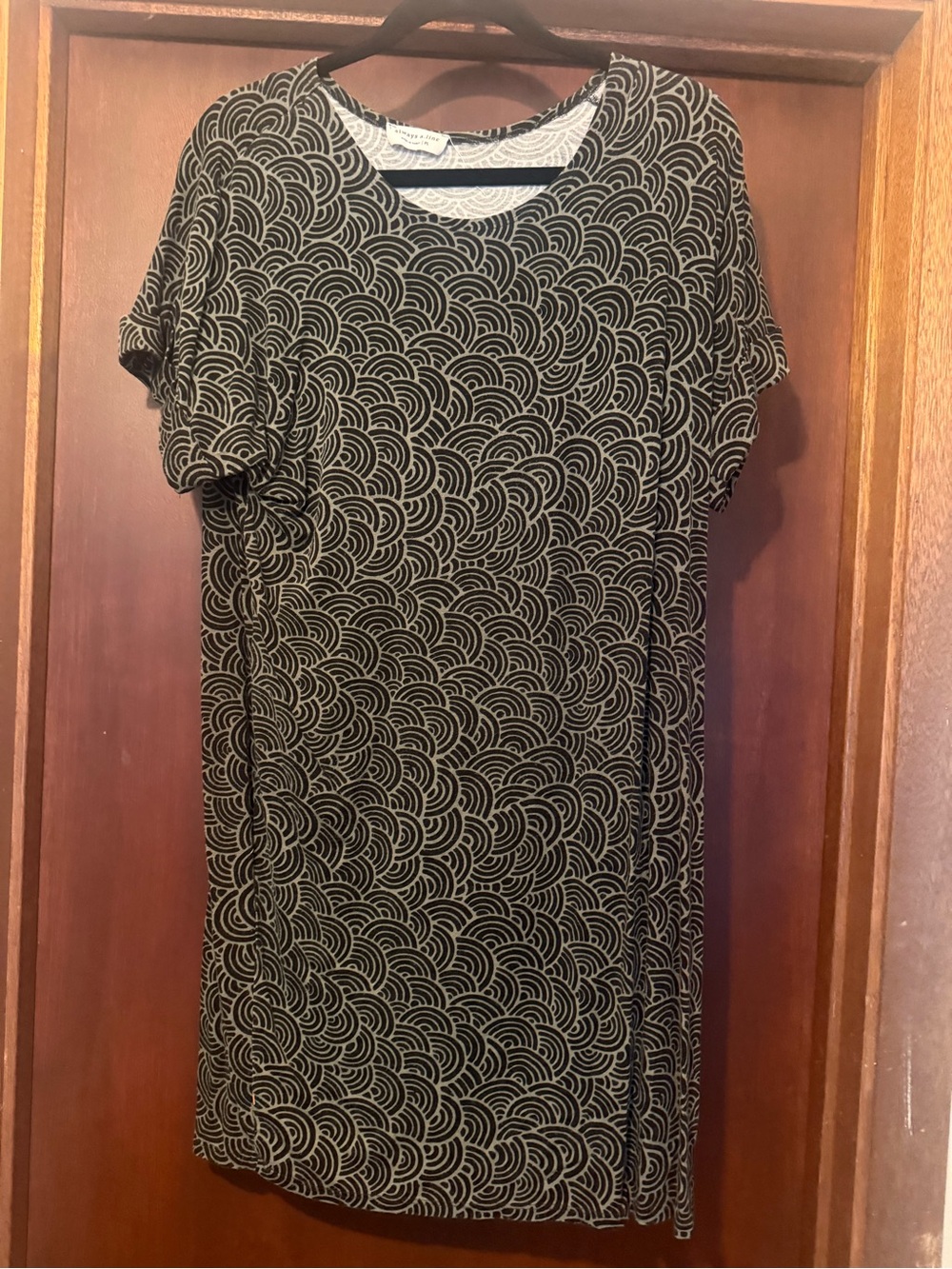 Pattern Green & Black Short Sleeved Dress